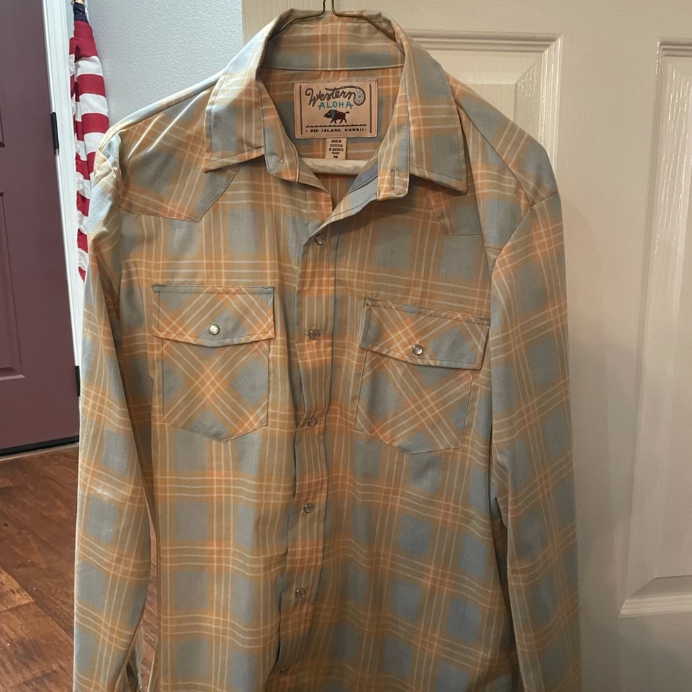 Western Aloha - pearl snap shirt - M - long sleeve